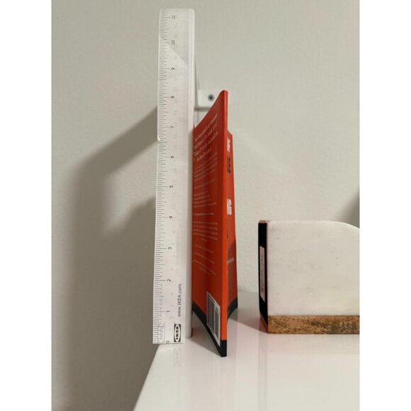 Summary of The Subtle Art of Not Giving a F*ck. A Counterintuitive Approach t... - Picture 2 of 5